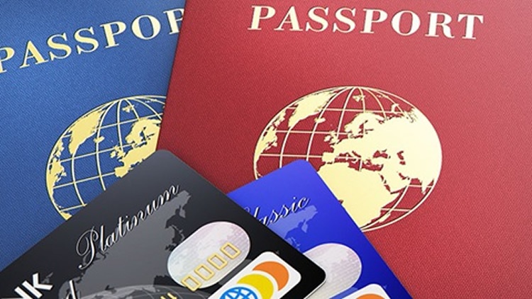 Uruguay: Aranceles internacionales serán a cargo del “tarjeta habiente”