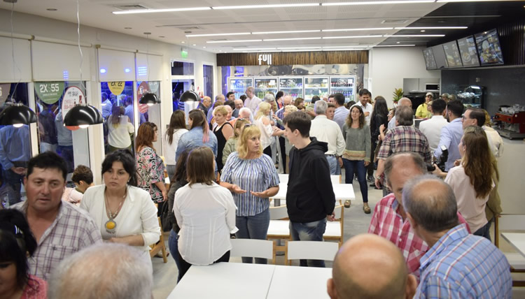 Las Tiendas Full a pleno ante la temporada record de verano