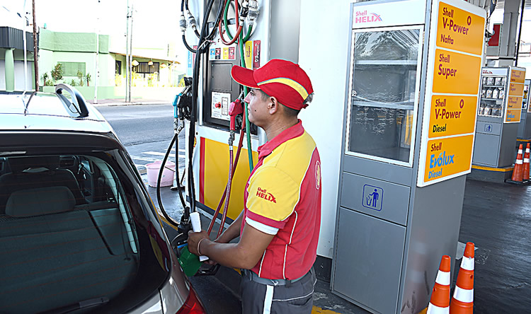 La Federación de Entidades de Combustibles acordó la actualización de los sueldos de los trabajadores de Estaciones de Servicio