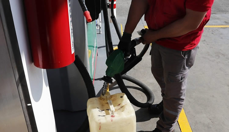 Para evitar la compra de combustibles exentos, imponen una nueva obligación a las Estaciones de Servicio