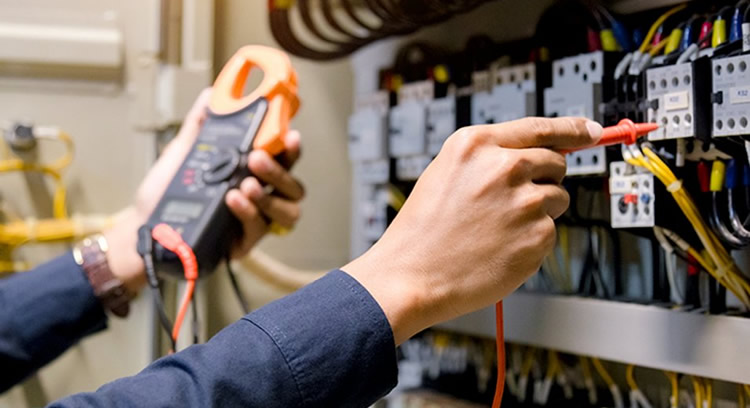 Estabilizadores de tensión: Un recurso para evitar problemas eléctricos en la Estación de Servicio