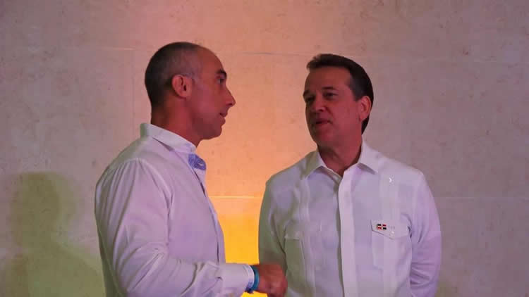 UNVENU analiza iniciar acciones judiciales contra los bancos ante los abusivos aranceles que cobran por pago de combustible