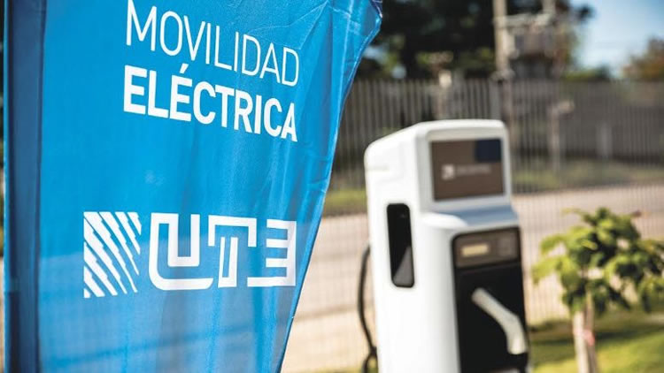 UTE prevé invertir más de 5 millones de dólares en 124 puntos de carga para vehículos eléctricos