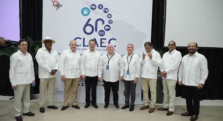 Reclaman que todos los combustibles alternativos sean repostados en las Estaciones de Servicio