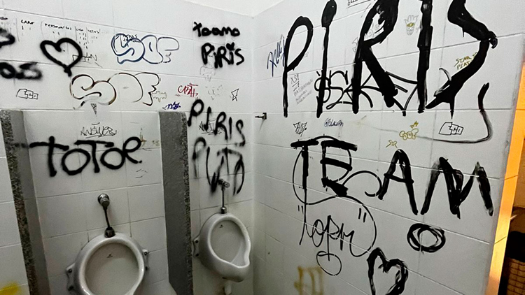 Crece la preocupación por baños vandalizados en las Estaciones de Servicio