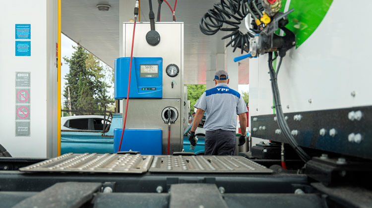 Estacioneros unifican criterios para la aplicación de la normativa de carga de GNC de alto caudal