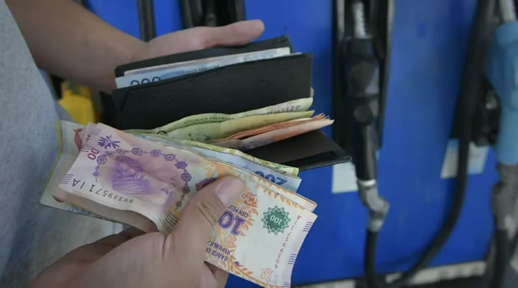 Disconformes con el Programa Precios Justos, las petroleras preparan aumentos por encima de lo acordado con el gobierno