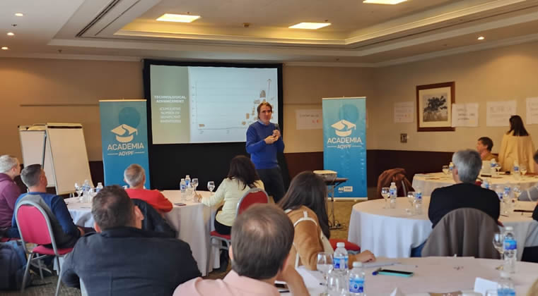 Academia AOYPF: Presentaron el nuevo Programa de Desarrollo para líderes