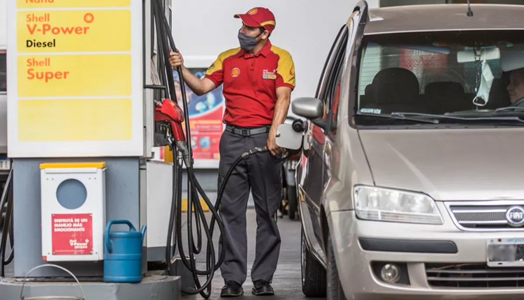 El 63 por ciento del parque automotor es naftero