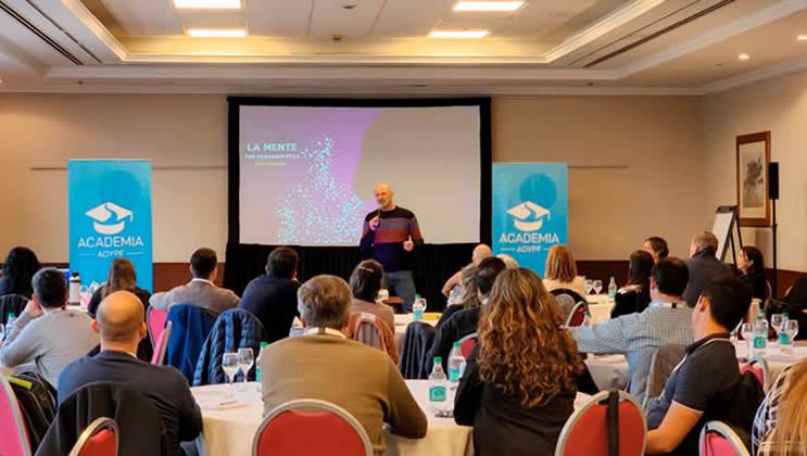 Academia AOYPF: Más del 50 por ciento de los socios participó de sus talleres