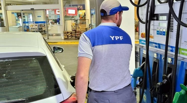 Estaciones de Servicio: La negociación salarial continúa sin definición