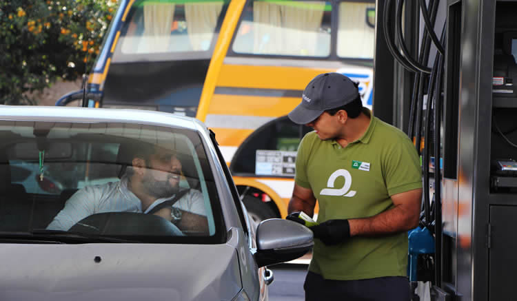 Trabajadores de las Estaciones Refinor en estado de alerta ante la crisis de la compañía