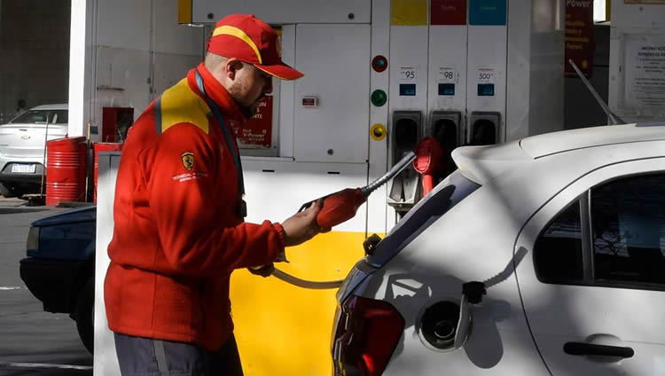 A la espera de las paritarias pendientes, los estacioneros de Cuyo comenzaron a pagar  una suma fija