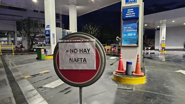 Expendedores exigen a Massa que aplique la Ley de Abastecimiento para los combustibles