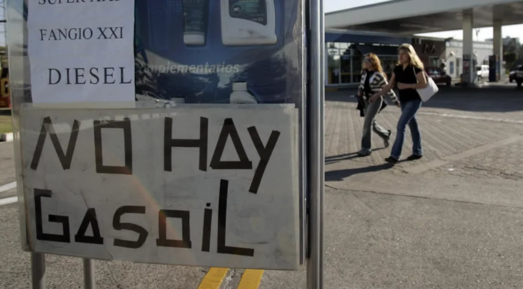 “Las petroleras hacen esfuerzos para cumplir con los contratos, pero en este contexto el stress resulta inevitable”