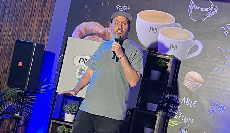 YPF continúa celebrando la nueva imagen de Full ahora con shows de StandUp