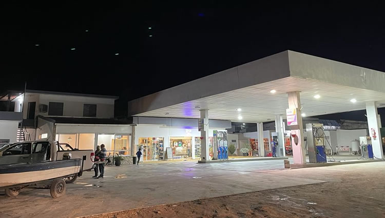 A pesar de que el combustible dejó de estar congelado, las Estaciones sin bandera no salen de su crisis