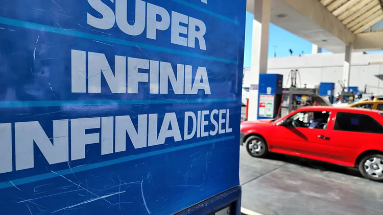 YPF superó a todas: aumentó los precios de los combustibles hasta un 30 por ciento