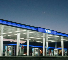 Estaciones del Futuro: YPF avanza en la renovación de la imagen de su red
