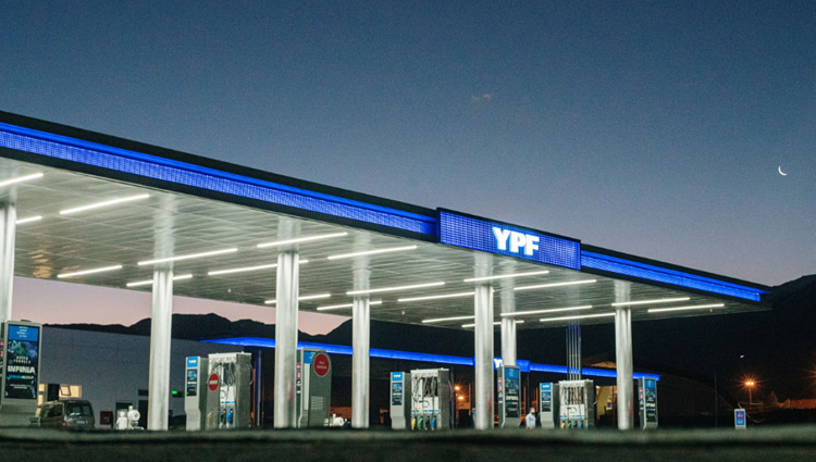Estaciones del Futuro: YPF avanza en la renovación de la imagen de su red