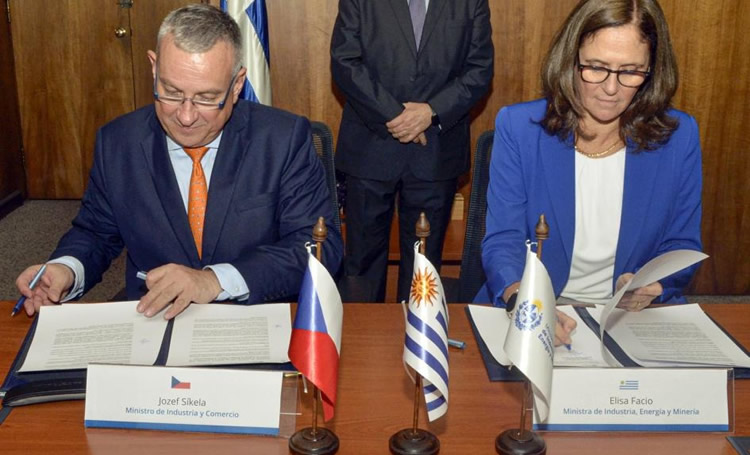 Uruguay trabajará con República Checa en proyectos mutuos sobre combustibles alternativos y energías renovables