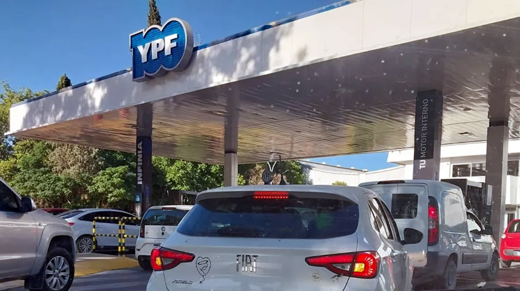 YPF alcanzó en 2023 el nivel de ventas de combustibles más alto de toda su historia