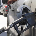 Exigen establecer un precio más bajo para los combustibles en las provincias productoras para compensar el impacto ambiental