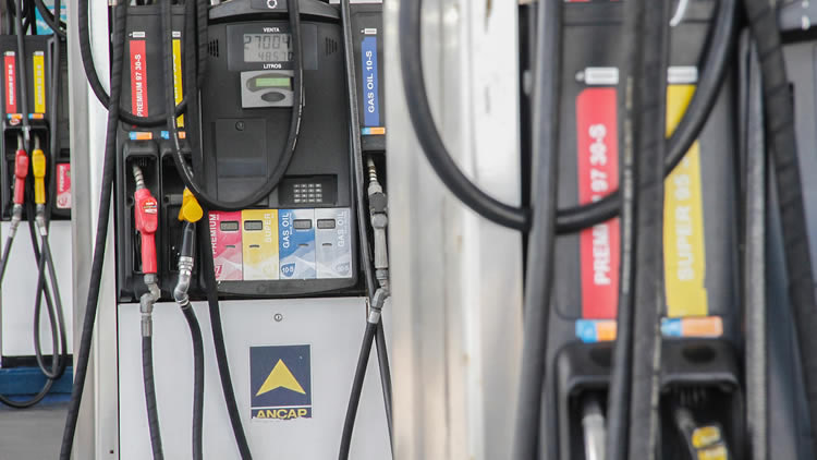 Uruguay: El precio de combustibles en julio podría mantenerse en mismos niveles del mes anterior