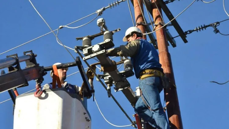 Advierten que puede haber cortes masivos de luz en el verano ¿Cómo proteger la Estación de Servicio?