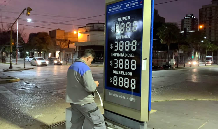 Estacioneros celebran la reducción de la brecha de precios de combustibles entre AMBA y CABA