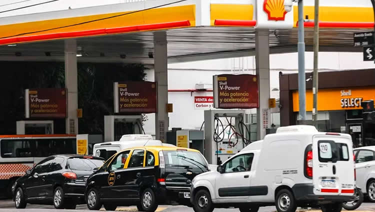 Sigue en caída la venta de combustibles en Estaciones de Servicio pero una buena noticia genera expectativas en el sector