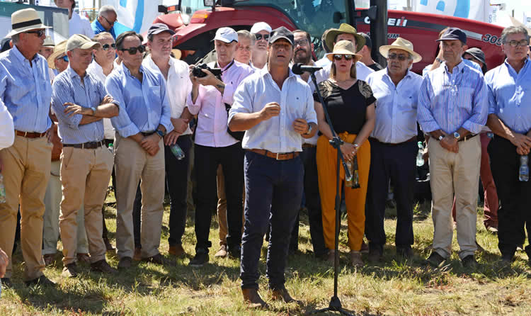 Lacalle Pou reconoció que su principal “debe” con el agro, es no haber logrado la desmonopolización de los combustibles
