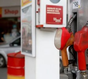 La venta de combustibles no logra revertir la caída