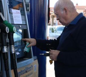 Presentan un Proyecto de Ley como antesala del Decreto que habilitará el autoservicio de combustibles