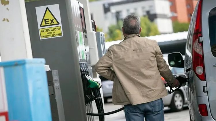 Trabajadores de Estaciones de Servicio preparan un amparo contra el autoservicio de combustibles