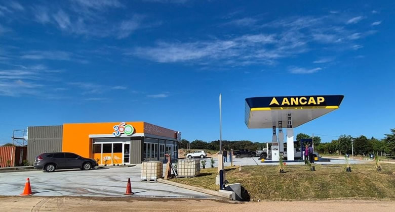 ANCAP inauguró franquicia 360 en una nueva Estación de Servicio cercana a Punta del Este