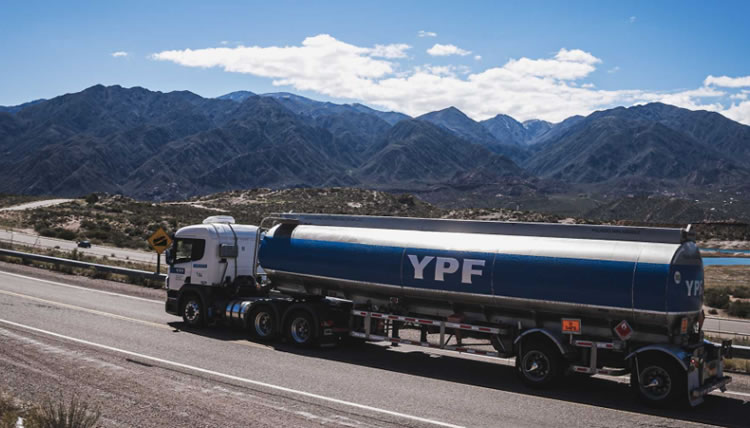 Transportes de combustibles: Lanzan un concurso para innovar en materia de seguridad vial