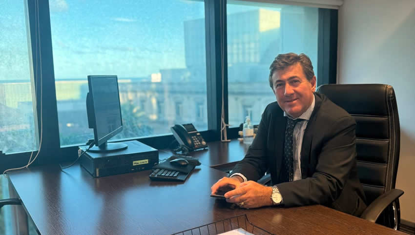 Charamelo asumió como nuevo director de la URSEA y advirtió sobre el “bloqueo” del Gobierno