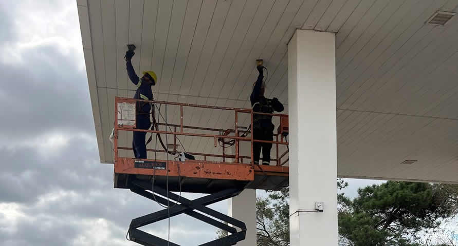 Empresas constructoras se interesan por las Estaciones de Servicio y aumentan la competitividad