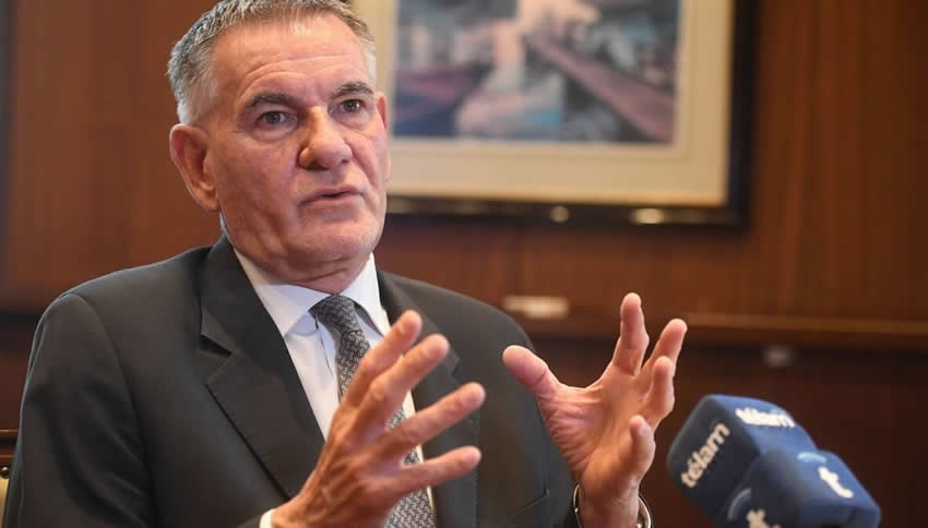 Extitular de la AFIP alerta que se está impulsando la caída del consumo de combustibles para sostener la inflación