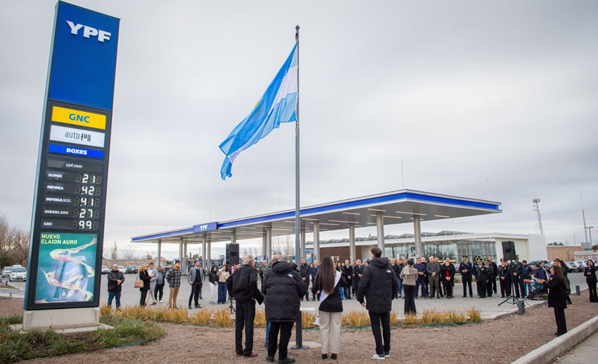 La Estación del Futuro YPF PetroAndes fue sede de los actos del 9 de Julio