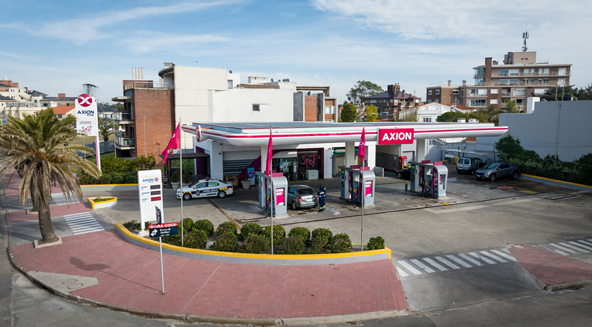 Del combustible al futuro eléctrico: la estrategia de AXION Energy para Uruguay