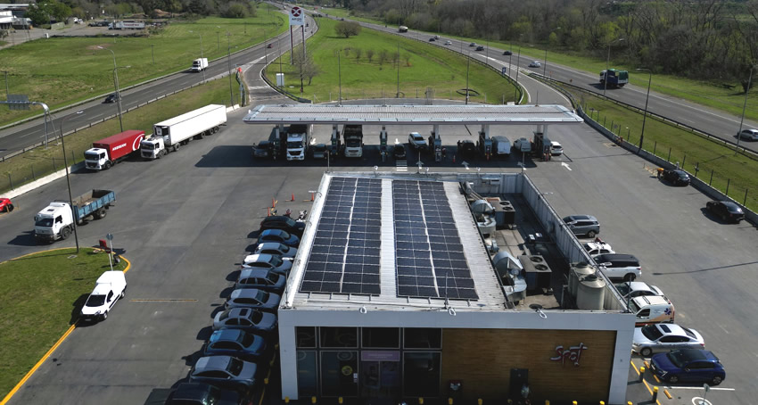 Axion energy avanza hacia una red más sustentable y eficiente con la incorporación de energía solar en sus Estaciones de Servicio