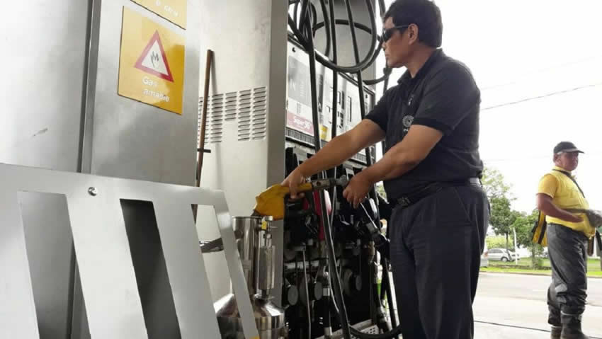 La desregulación del control de surtidores ya muestra resultados: más de 1.200 mangueras fueron verificadas por laboratorios privados