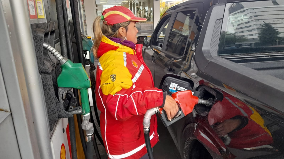 Alta demanda laboral y poca información: el desafío de quienes buscan empleo en Estaciones de Servicio