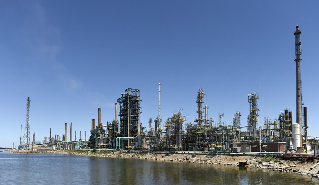 Informe de URSEA confirma que el gasoil es mucho más sensible al mercado internacional que la Súper 95