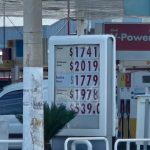 Especialistas descartan sobresaltos en los precios de los combustibles