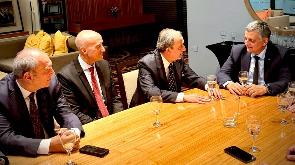 YPF formalizó la integración de Refinor a su red nacional de Estaciones de Servicio