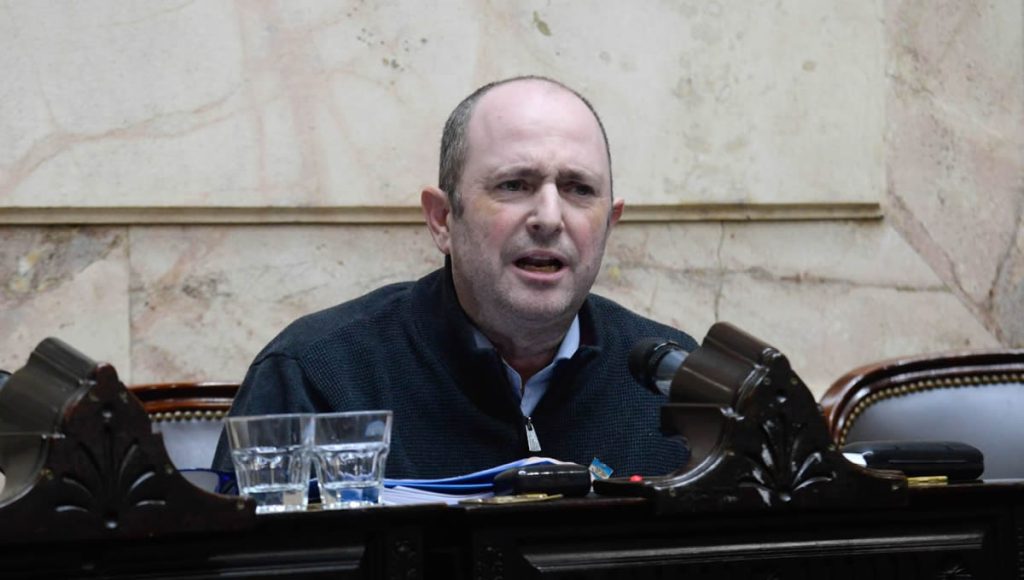 Desde la oposición impulsan una discusión parlamentaria sobre el micropricing