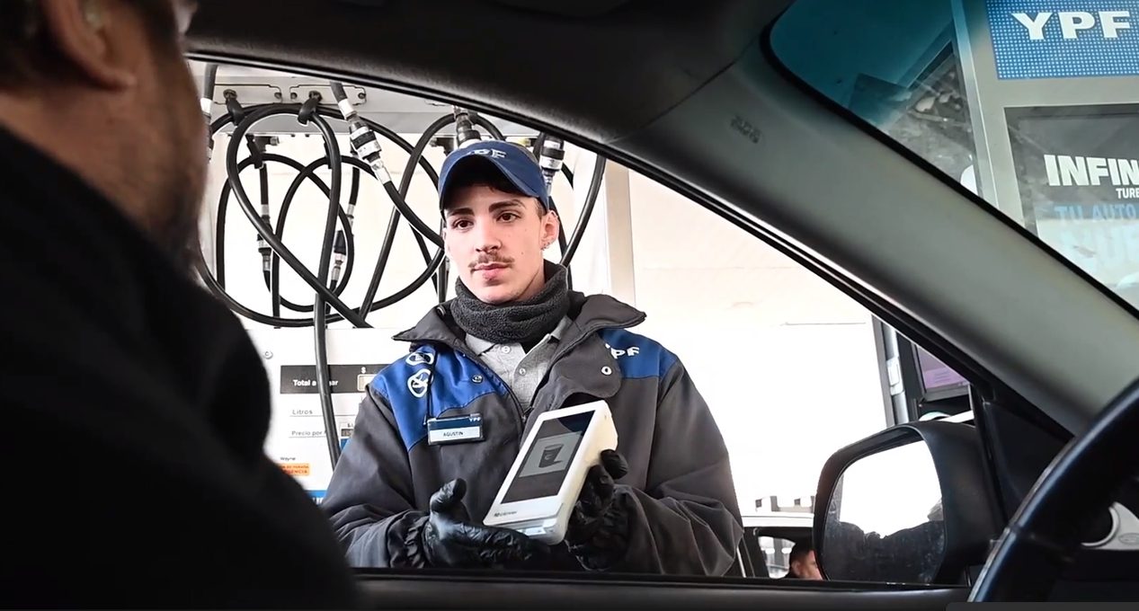 Presentan un facturador móvil que transforma la atención en las Estaciones de Servicio